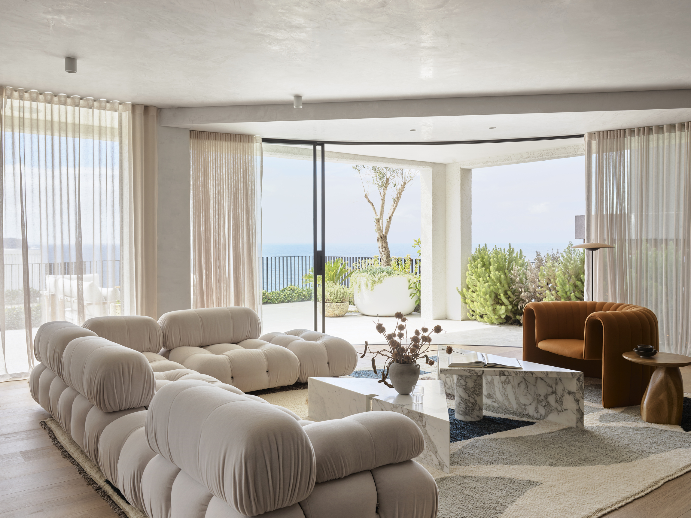 The Return of the Arch: Why Curves Are Shaping Modern Interiors